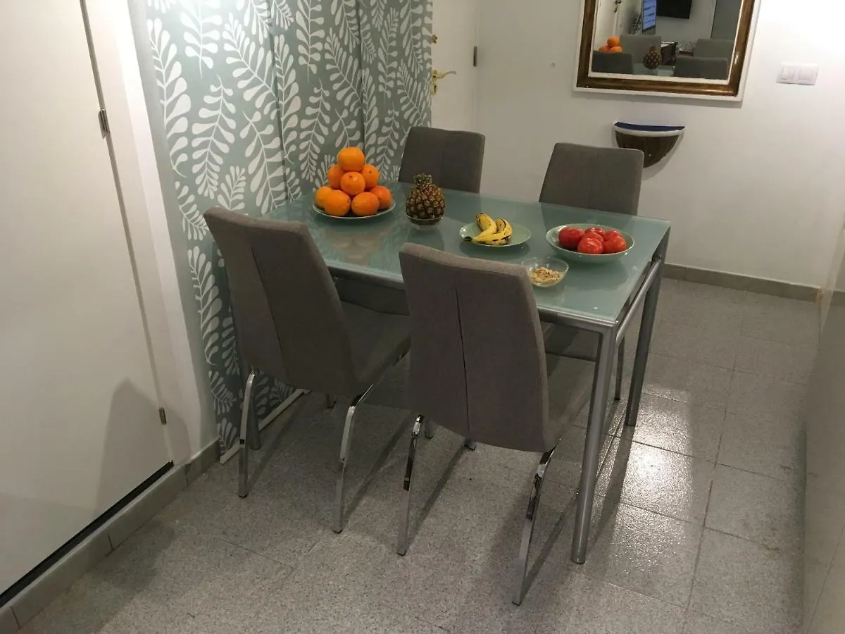 Apartment Studio Home For Beach Holiday Las Palmas de Gran Canaria Spain